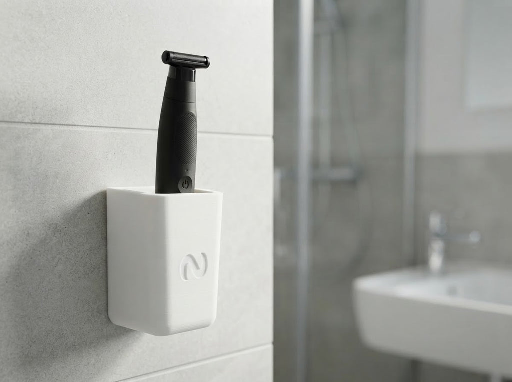 Braun XT3100 (schlanker schwarzer Stift-Trimmer) steckt im Nexora Wandhalter